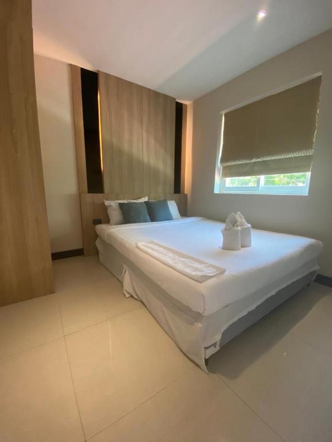 ホテル Santosa Detox Retreat プーケット エクステリア 写真